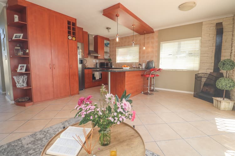 Main property image