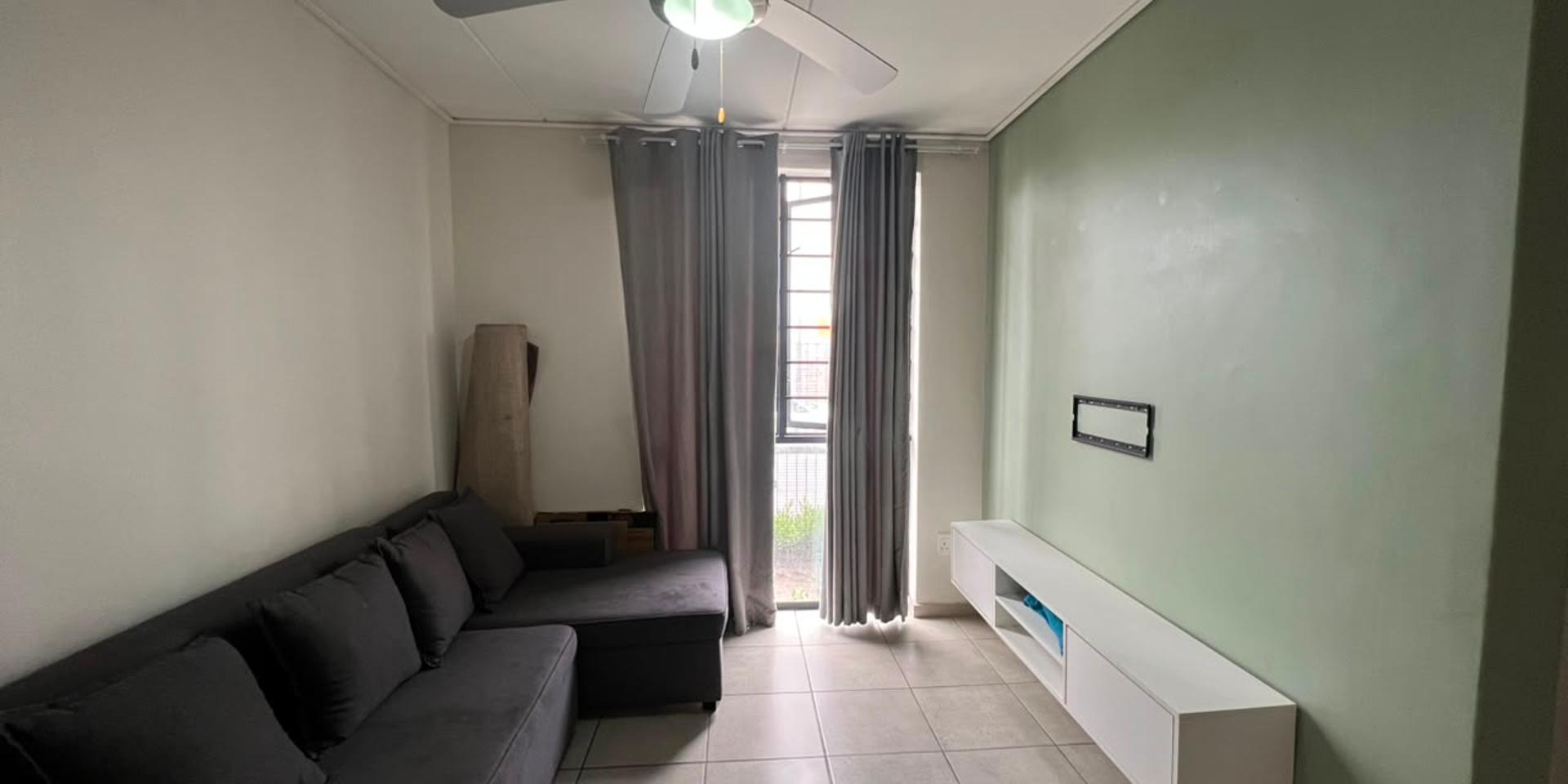 Image 4 of 6