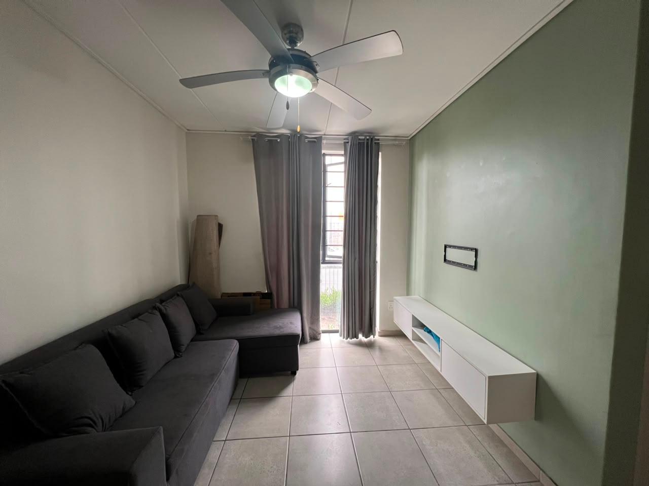 Image 4 of 6