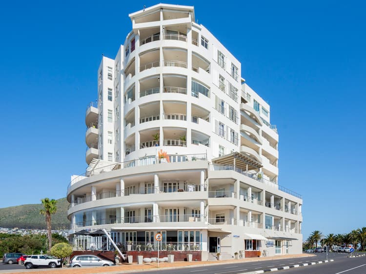 Main property image