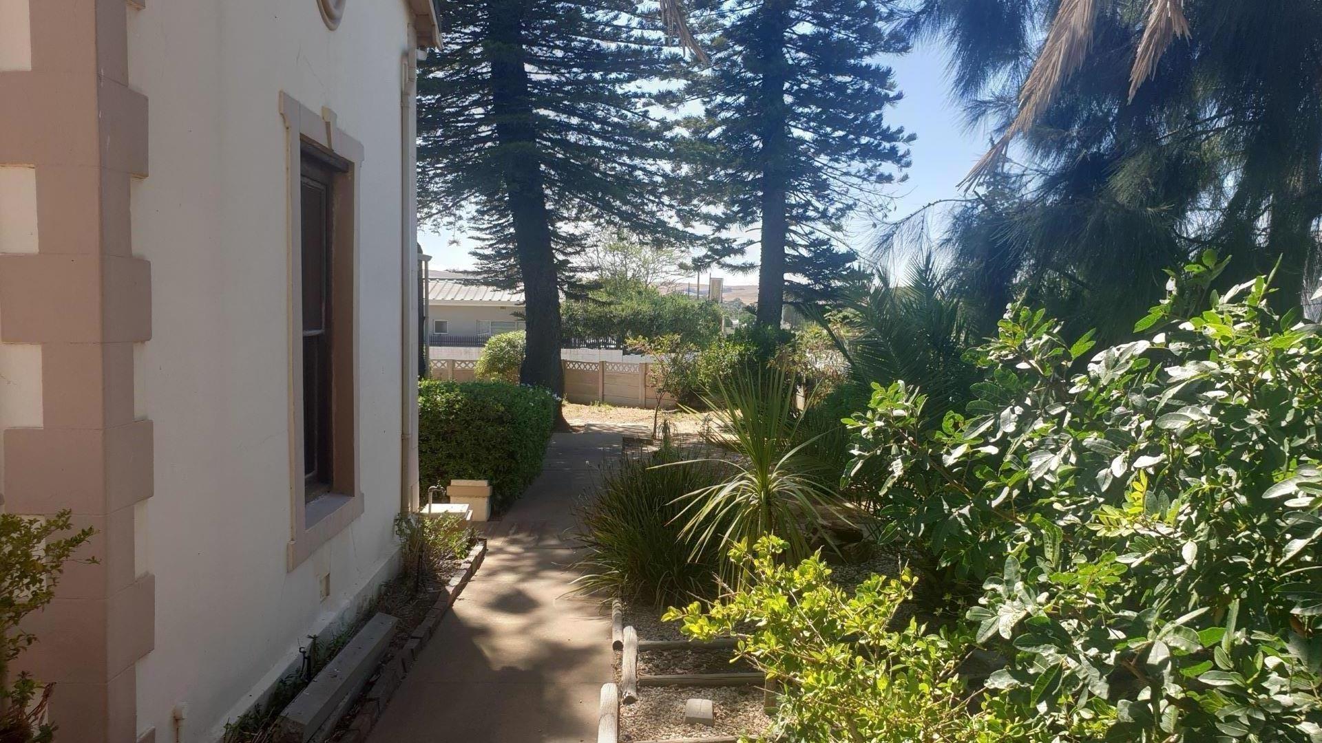 Image 5 of 6
