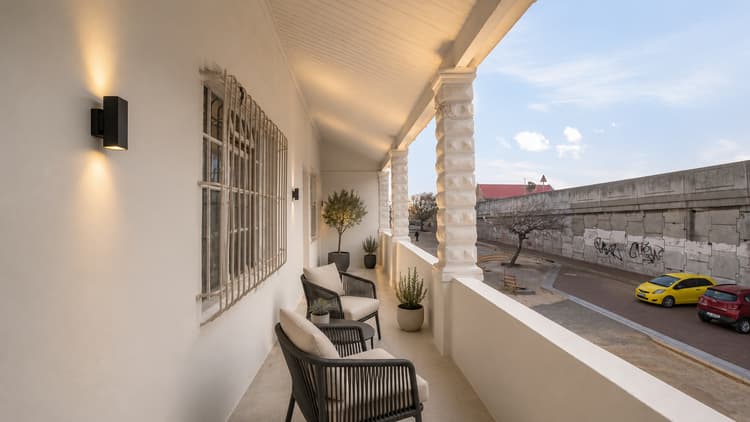 Main property image