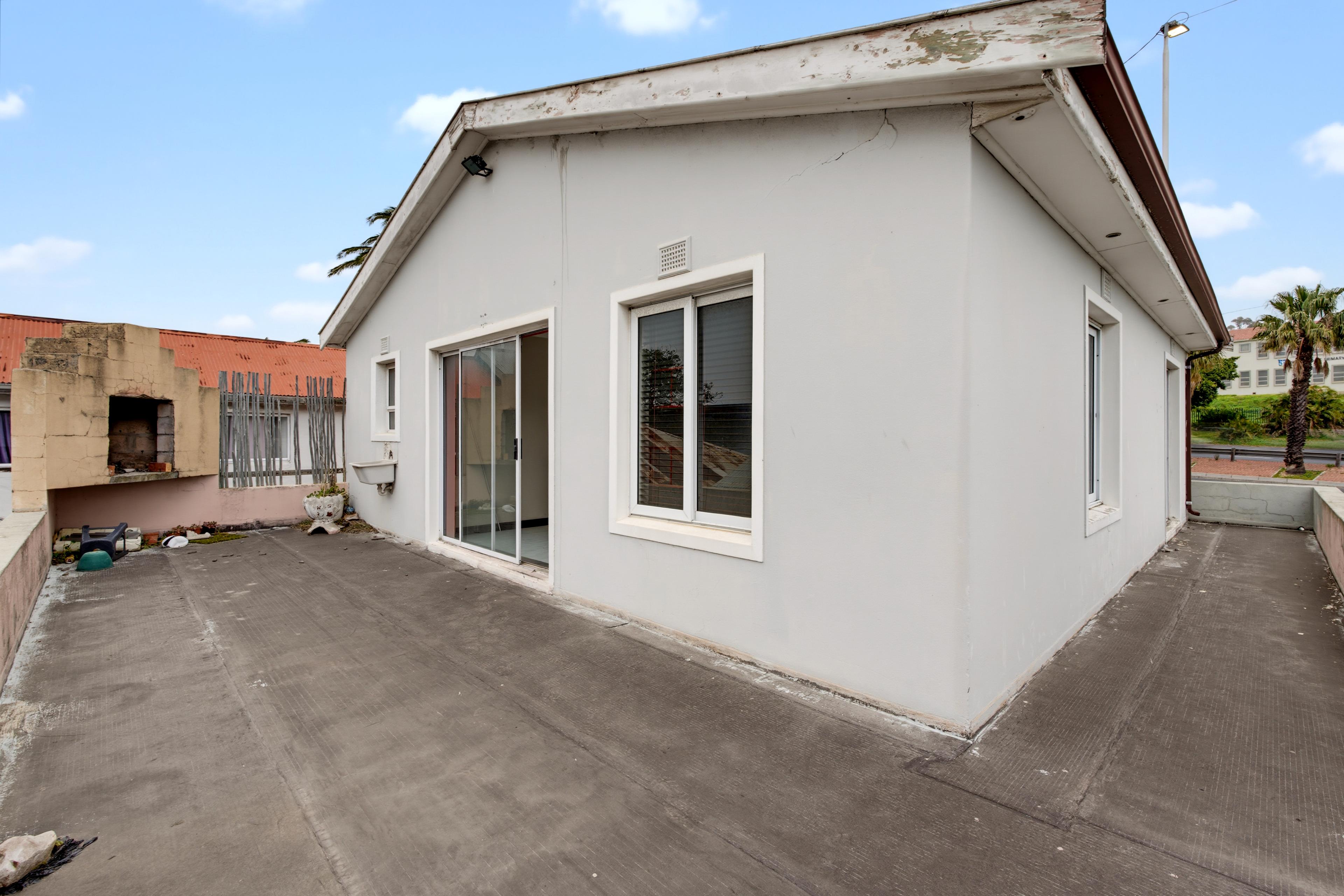 Image 5 of 6