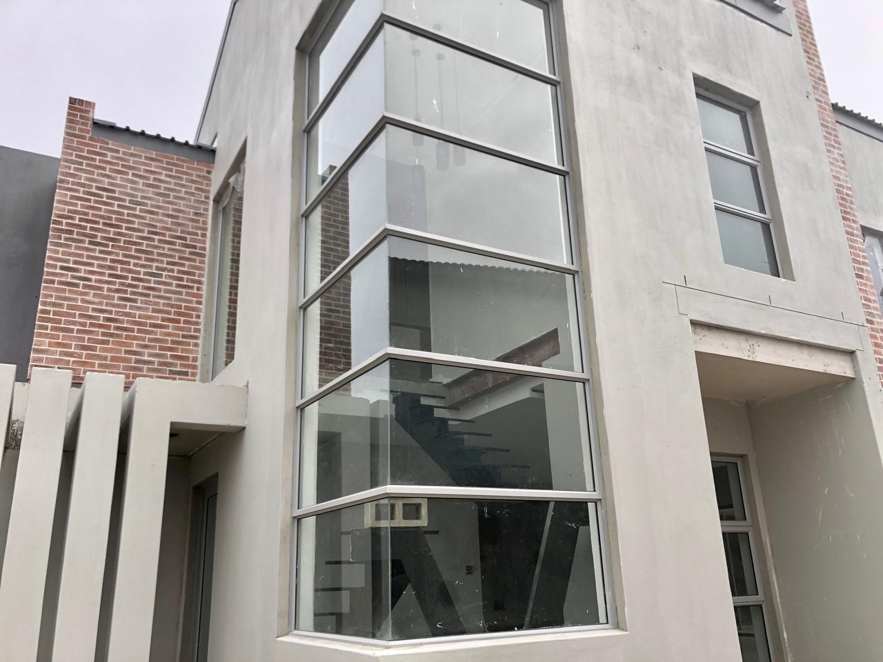 Image 4 of 6