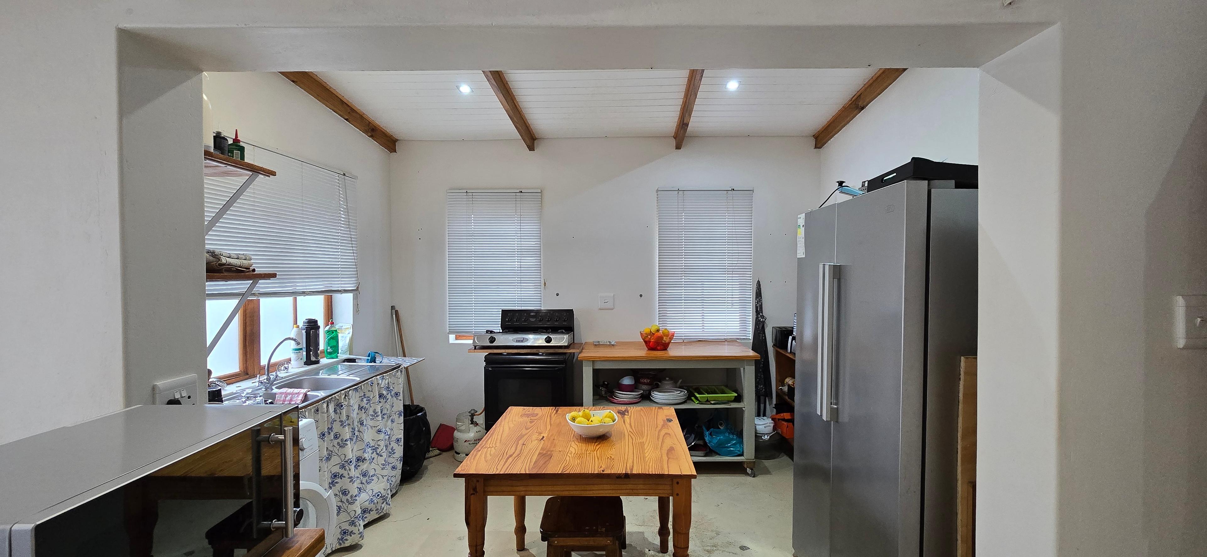 Image 4 of 6