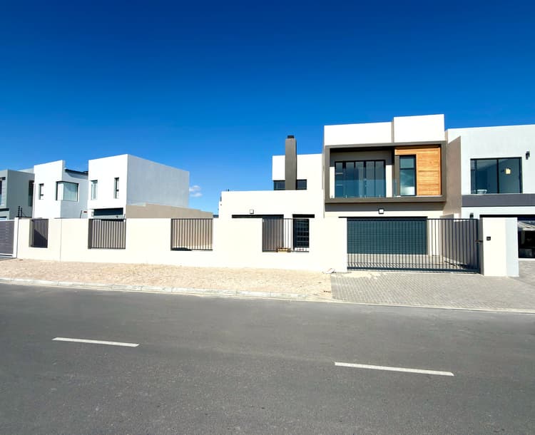 Main property image