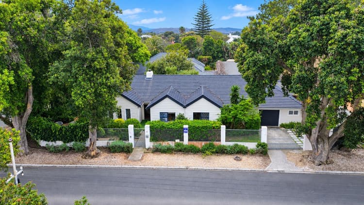 Main property image