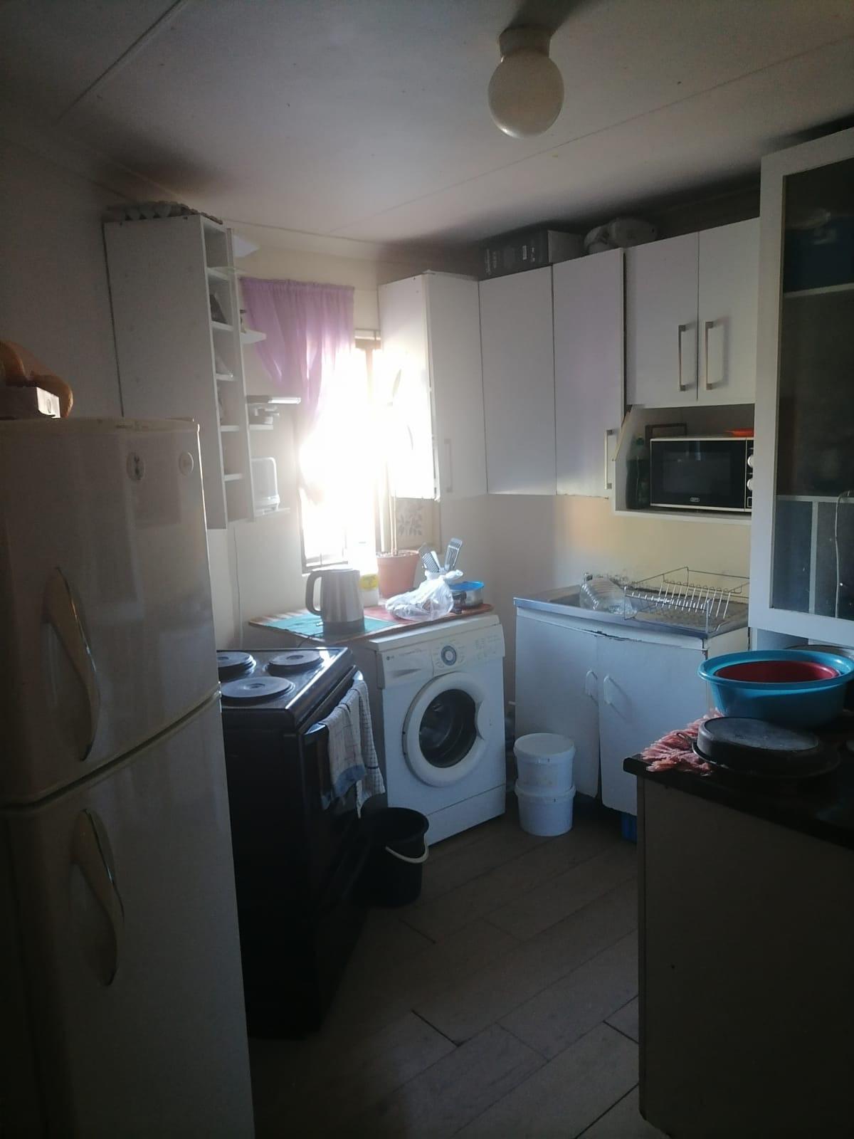 Image 5 of 6