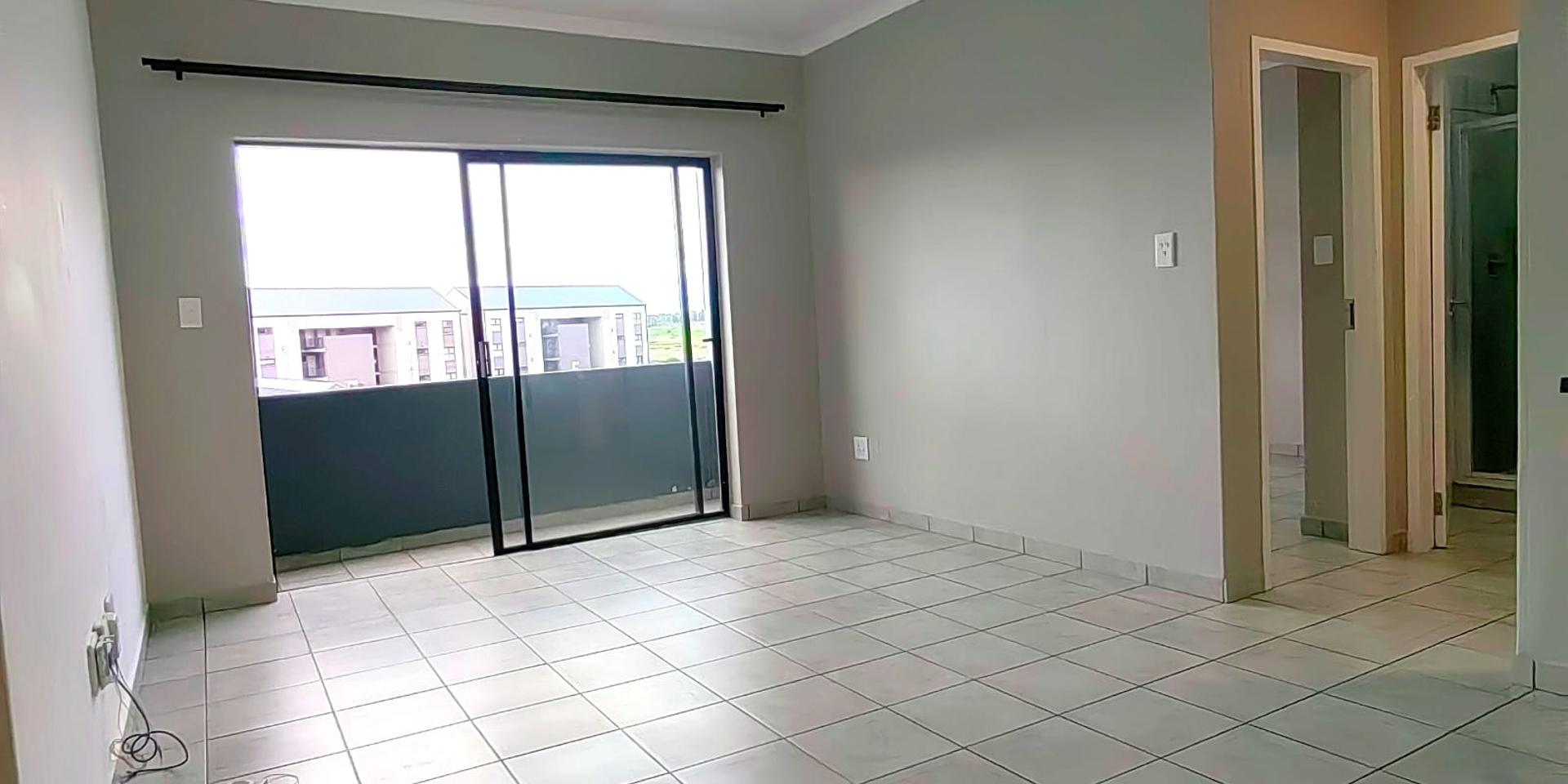 Image 4 of 6