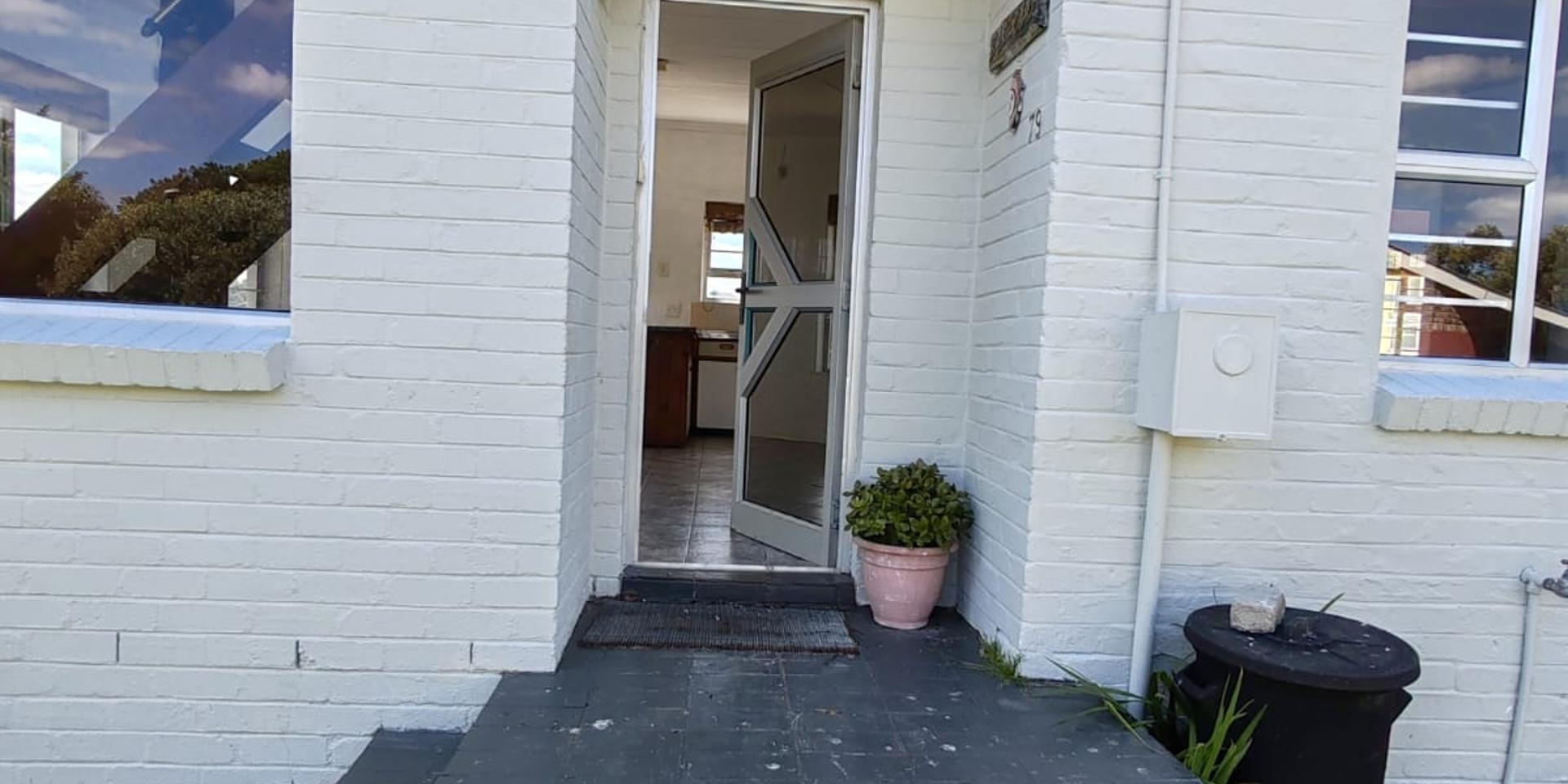 Image 5 of 6