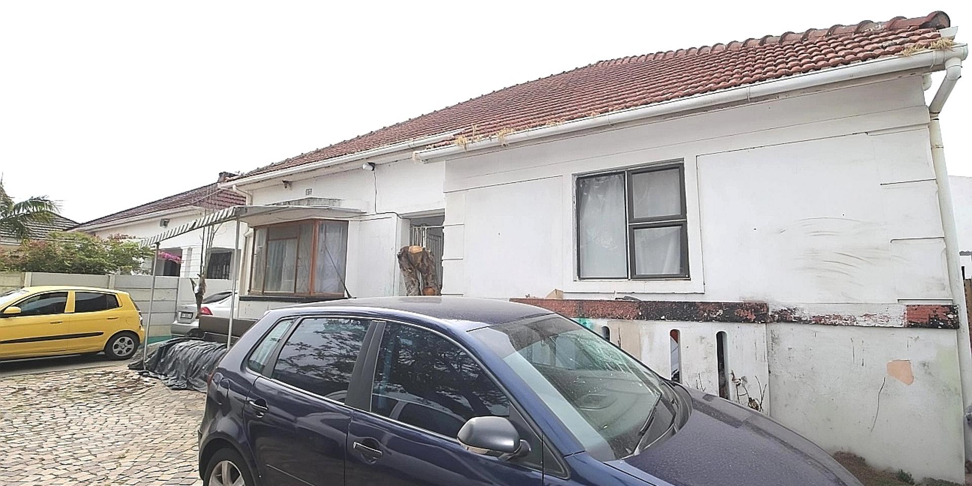Image 4 of 6