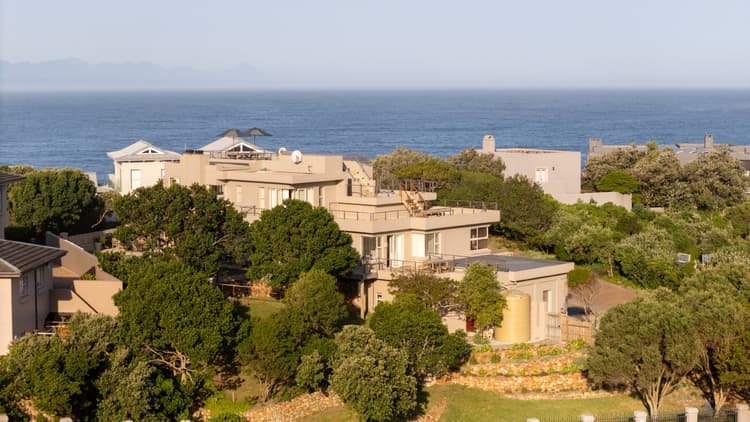 Main property image