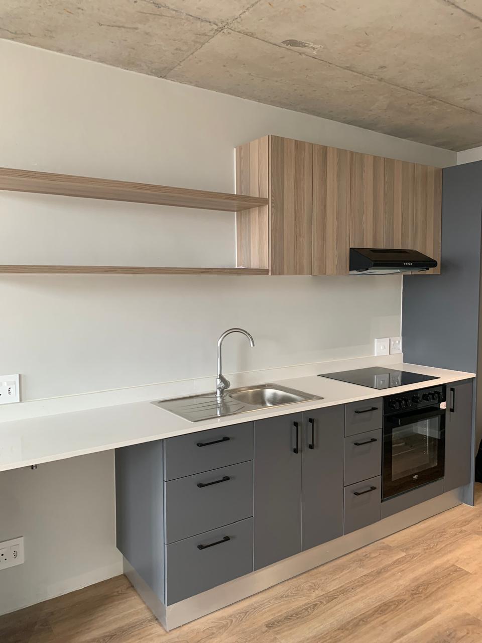 Image 4 of 6