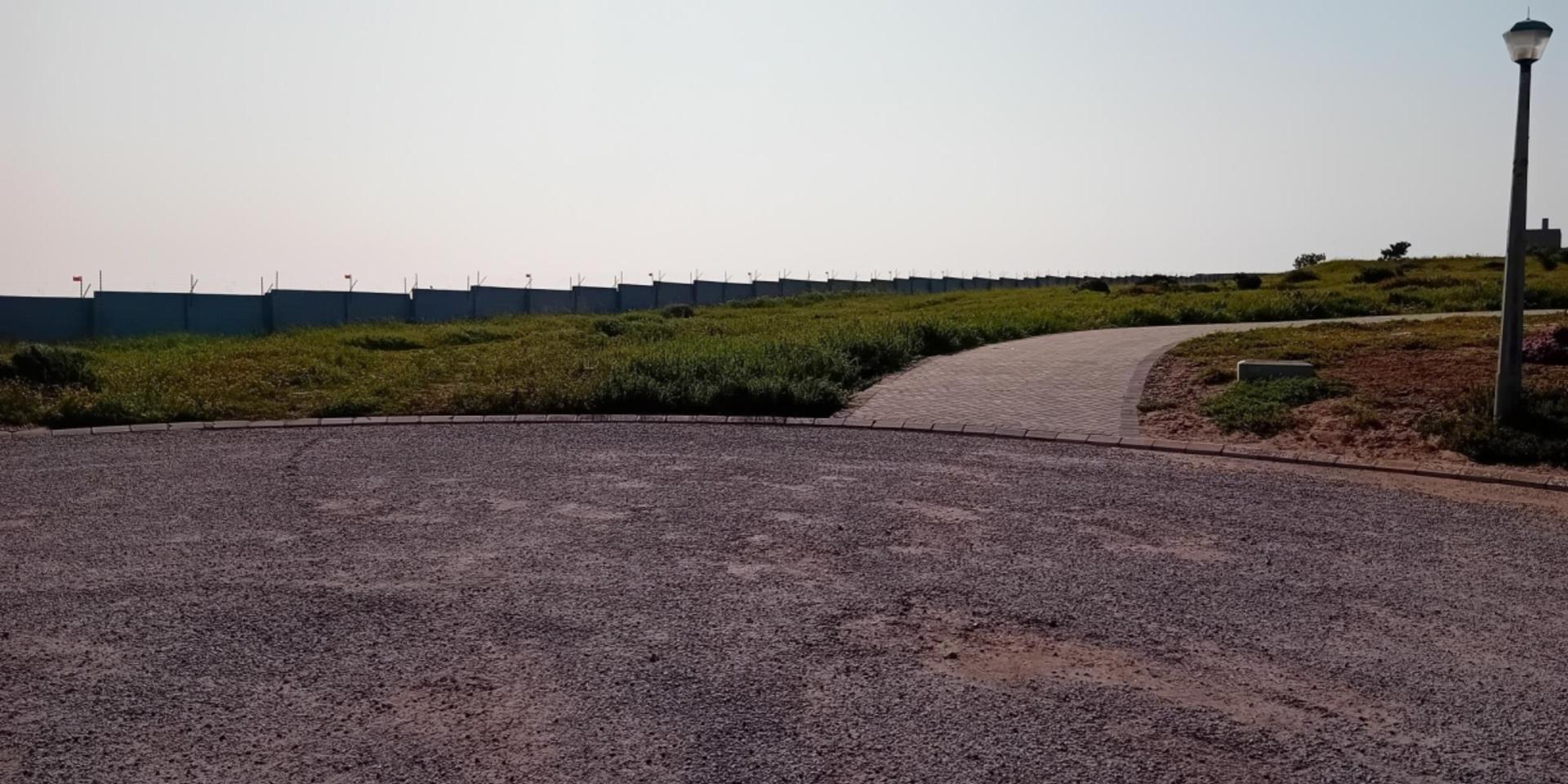 Image 4 of 6