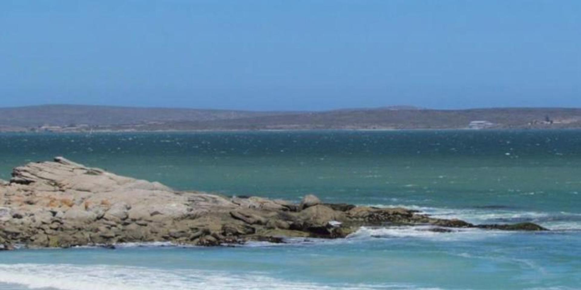 Image 2 of 6