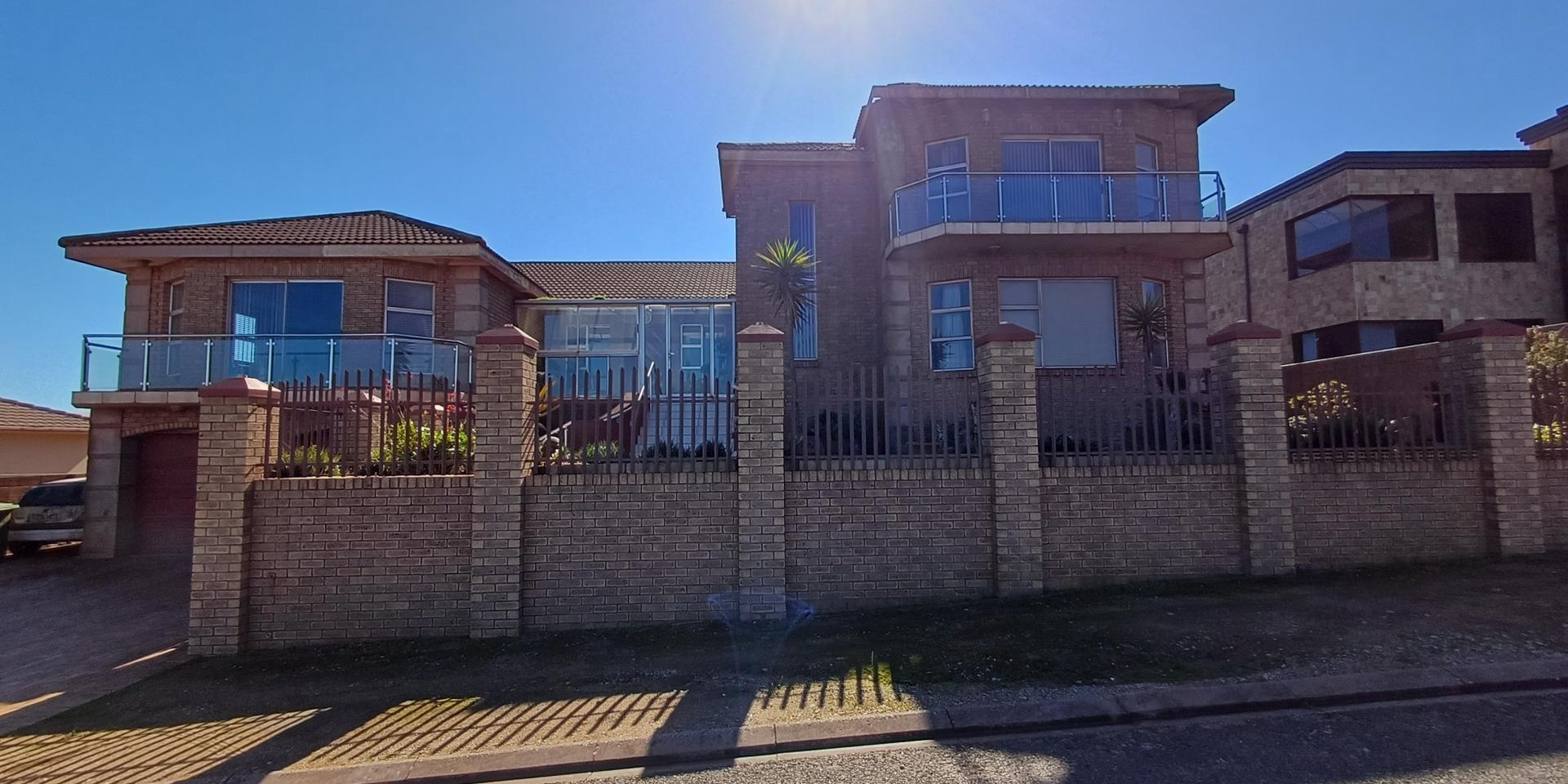 Image 2 of 6