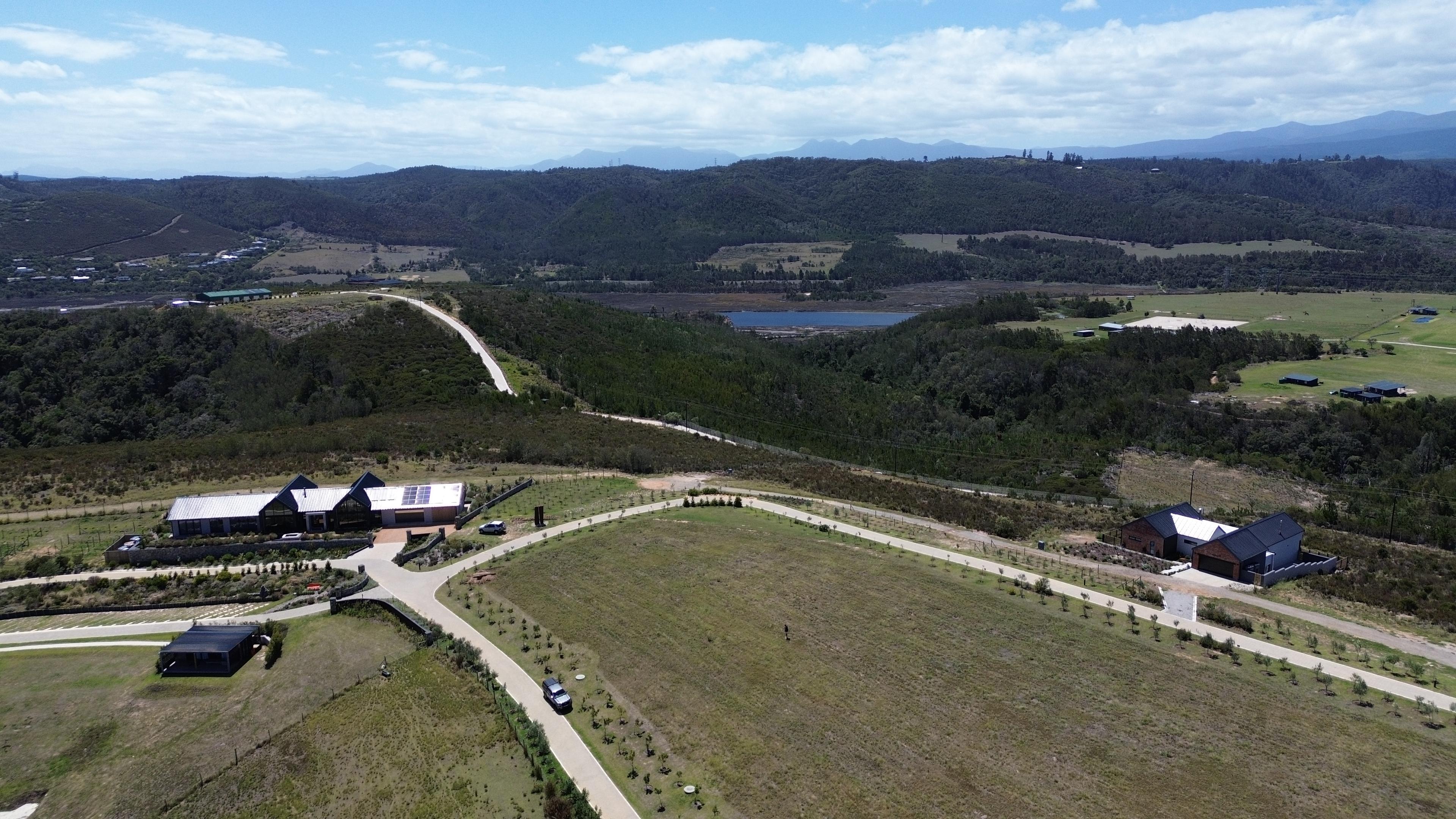 Image 4 of 6