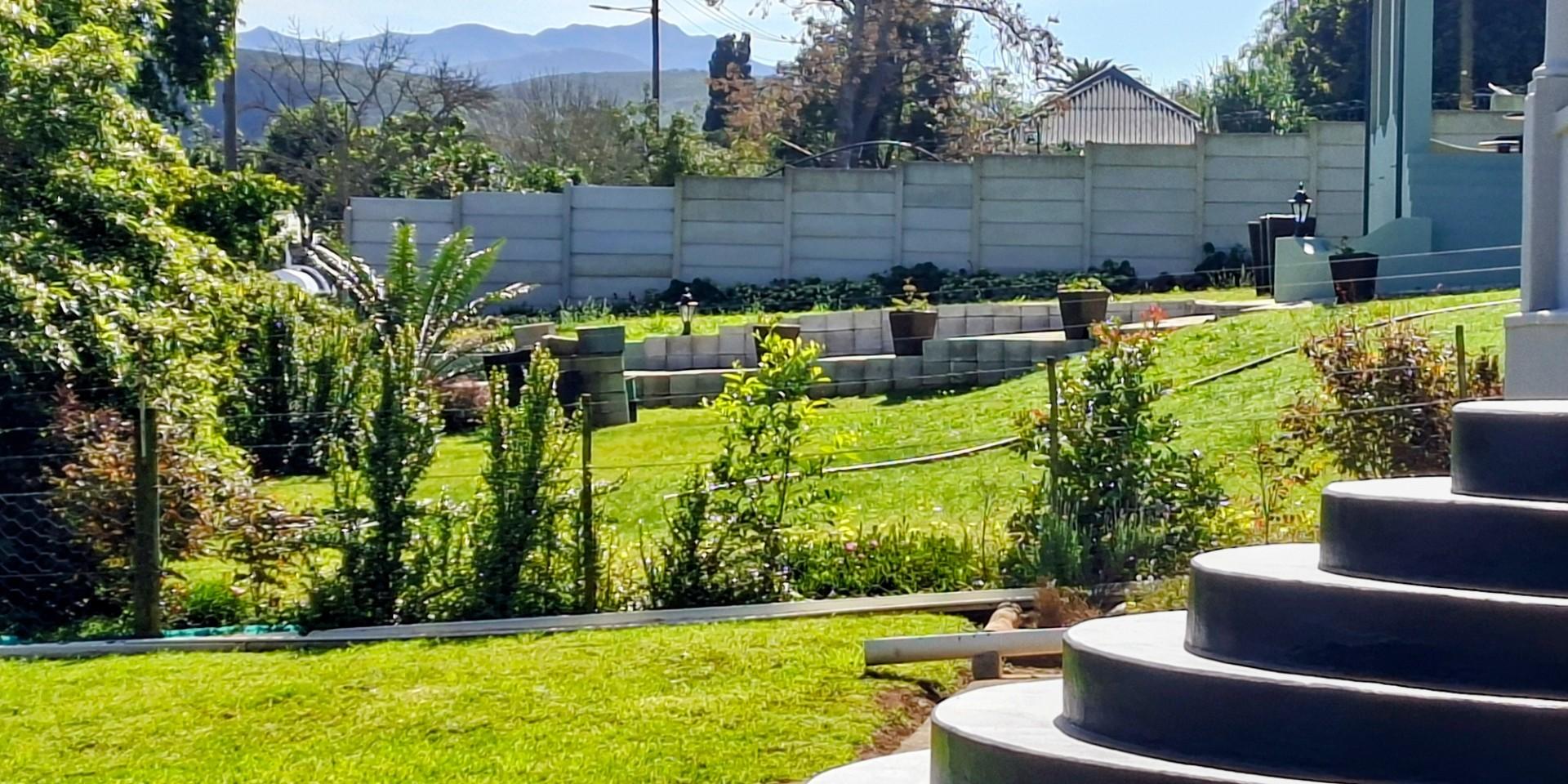 Image 2 of 6