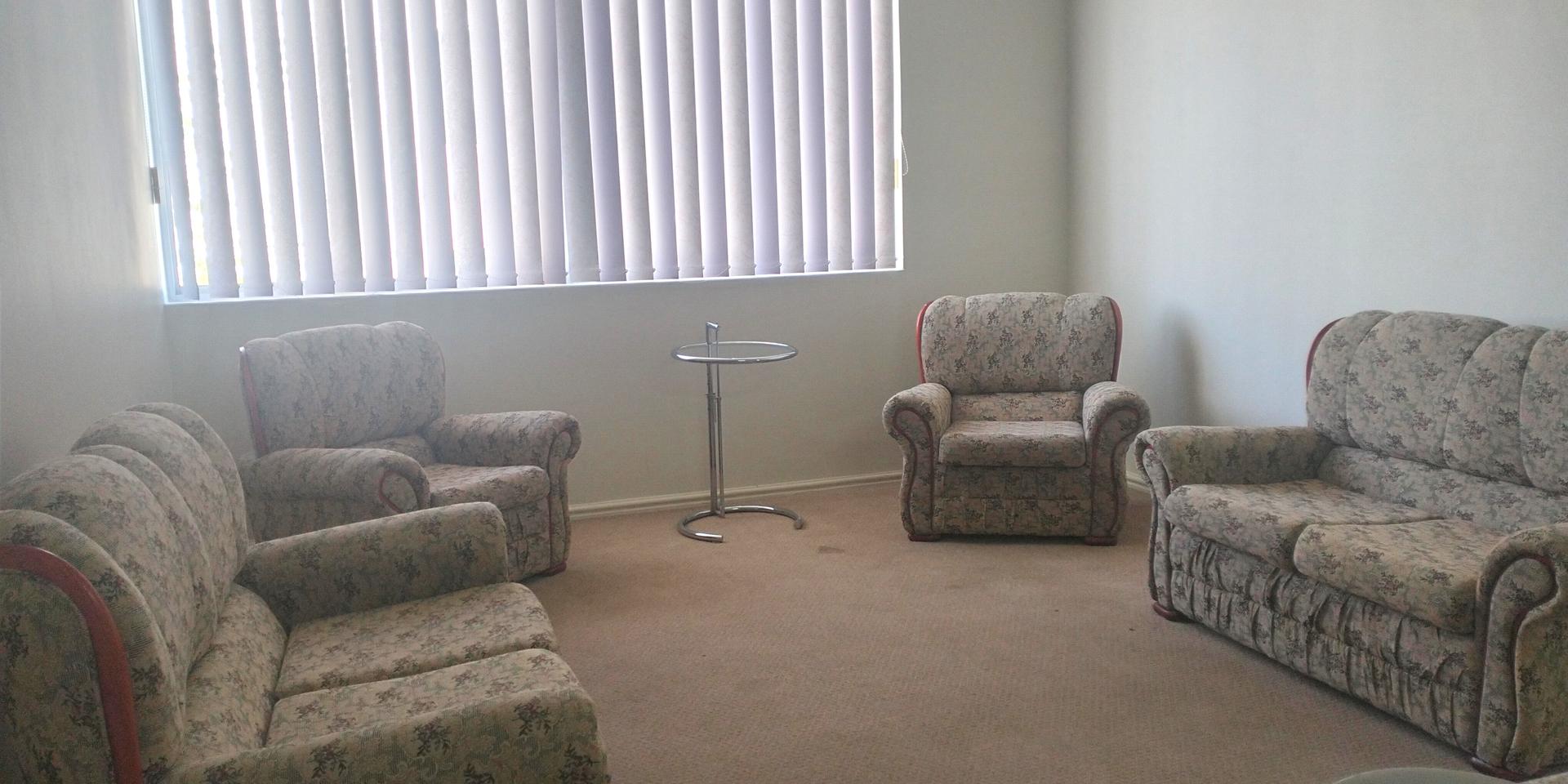 Image 3 of 6