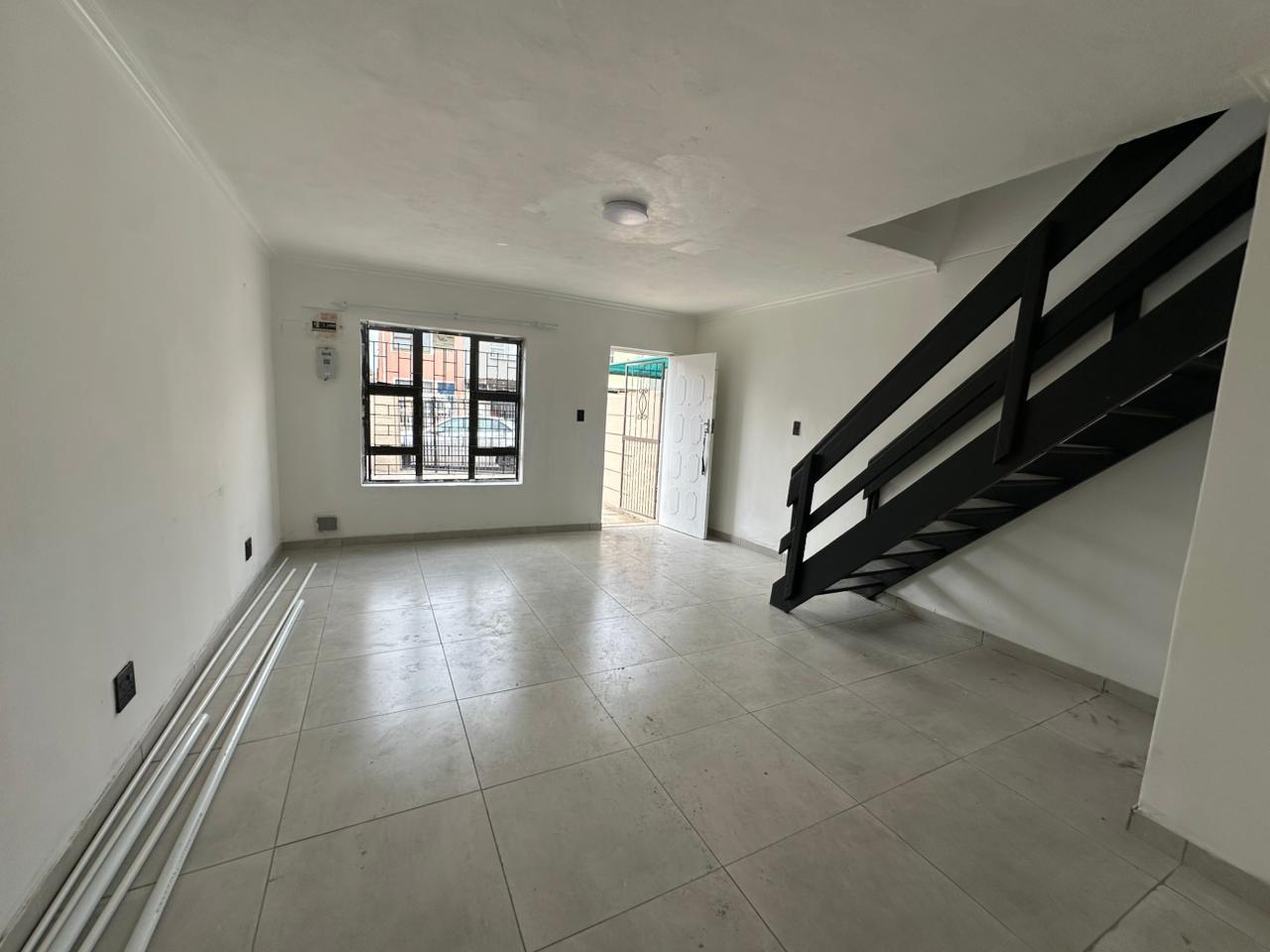 Image 2 of 6