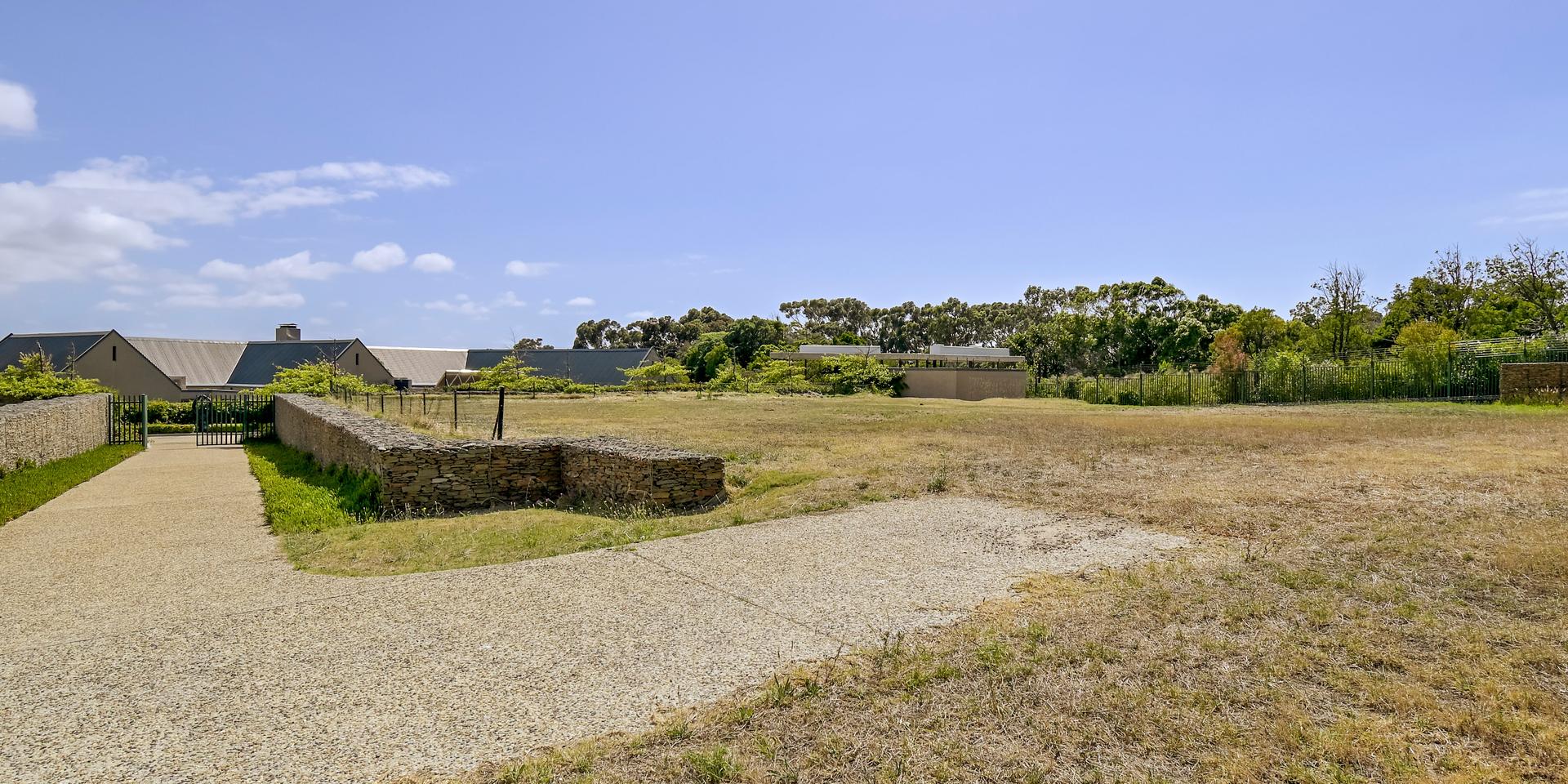 Image 3 of 6
