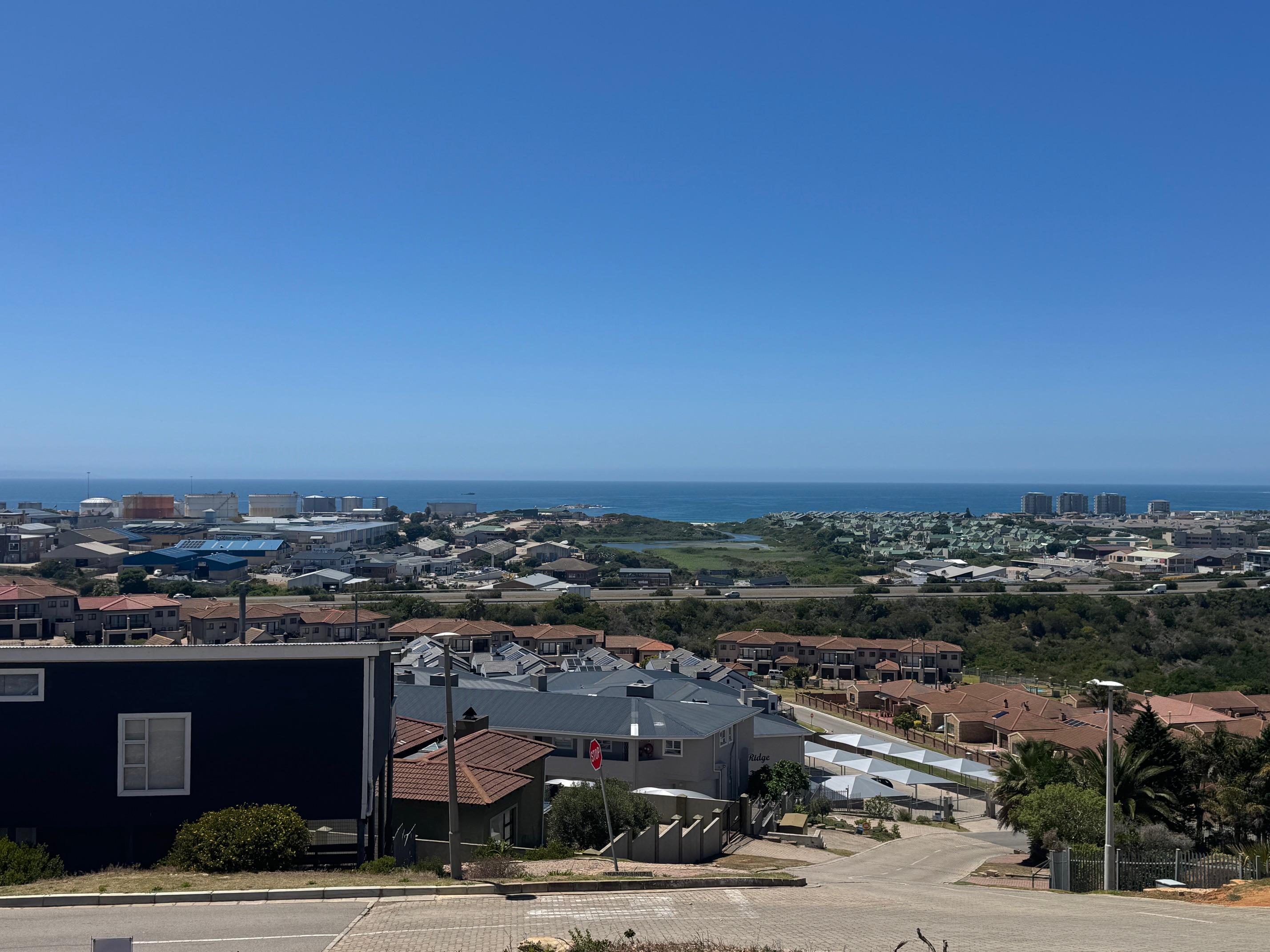 Image 4 of 6