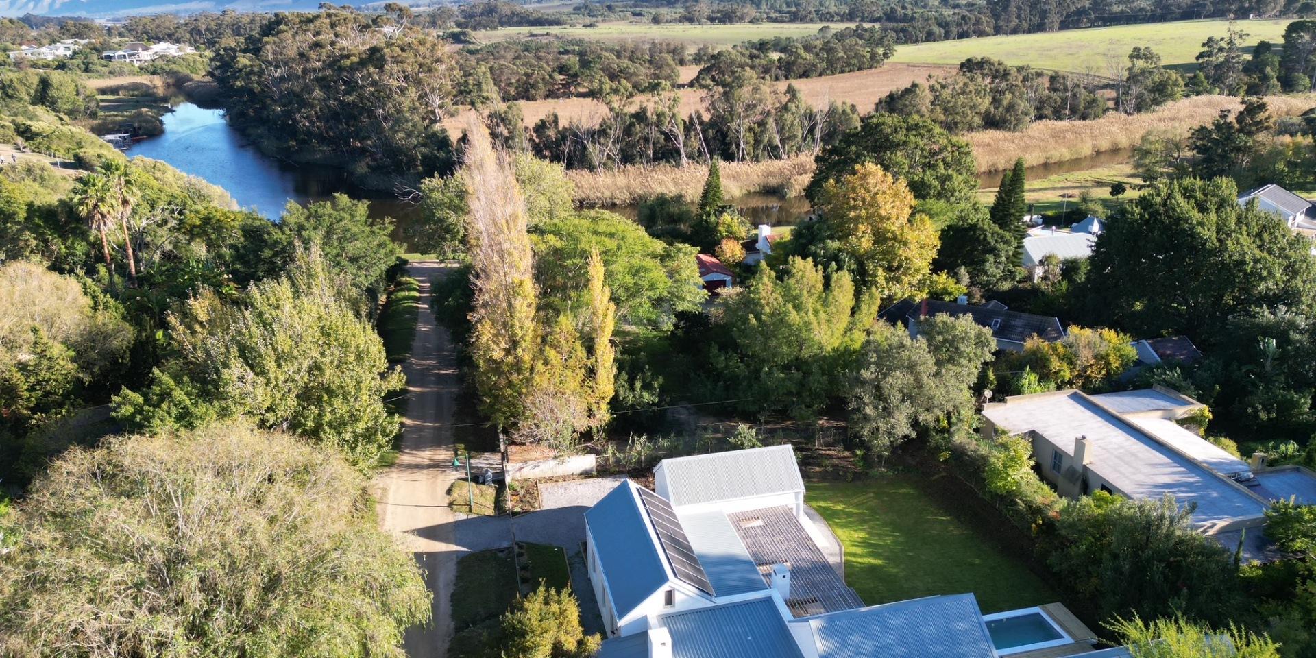 Image 2 of 6