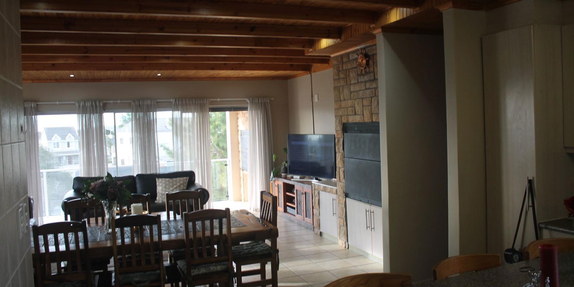 Image 3 of 6