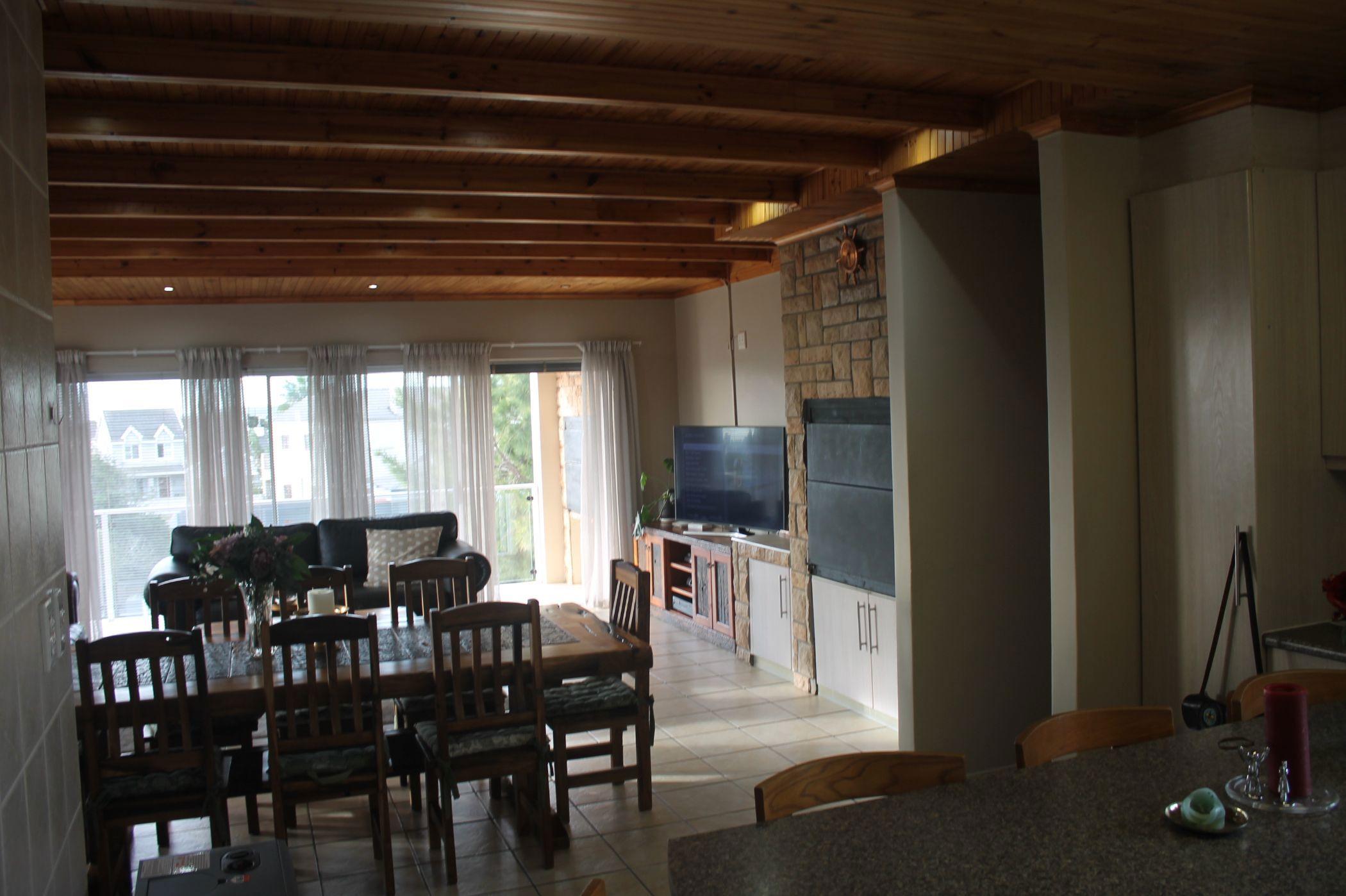 Image 3 of 6