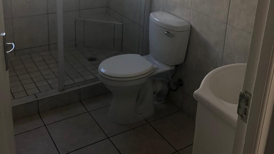 Image 5 of 6