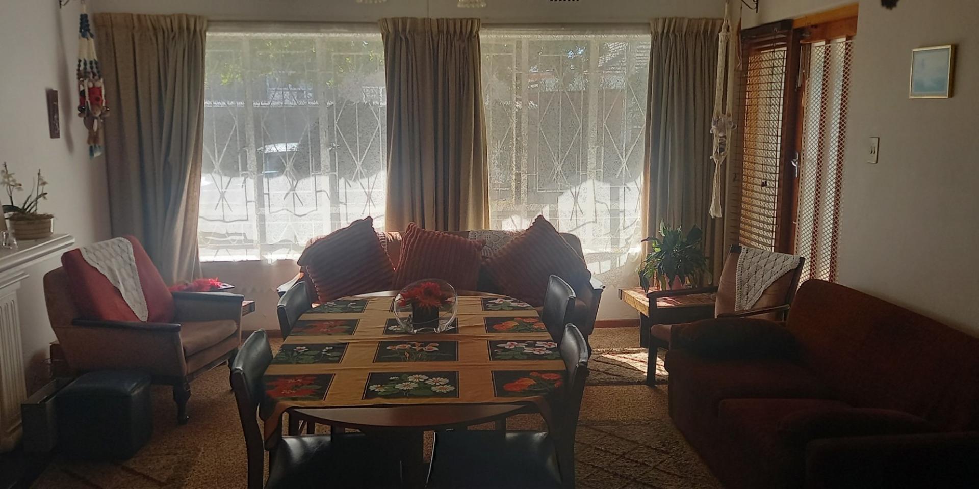 Image 4 of 6