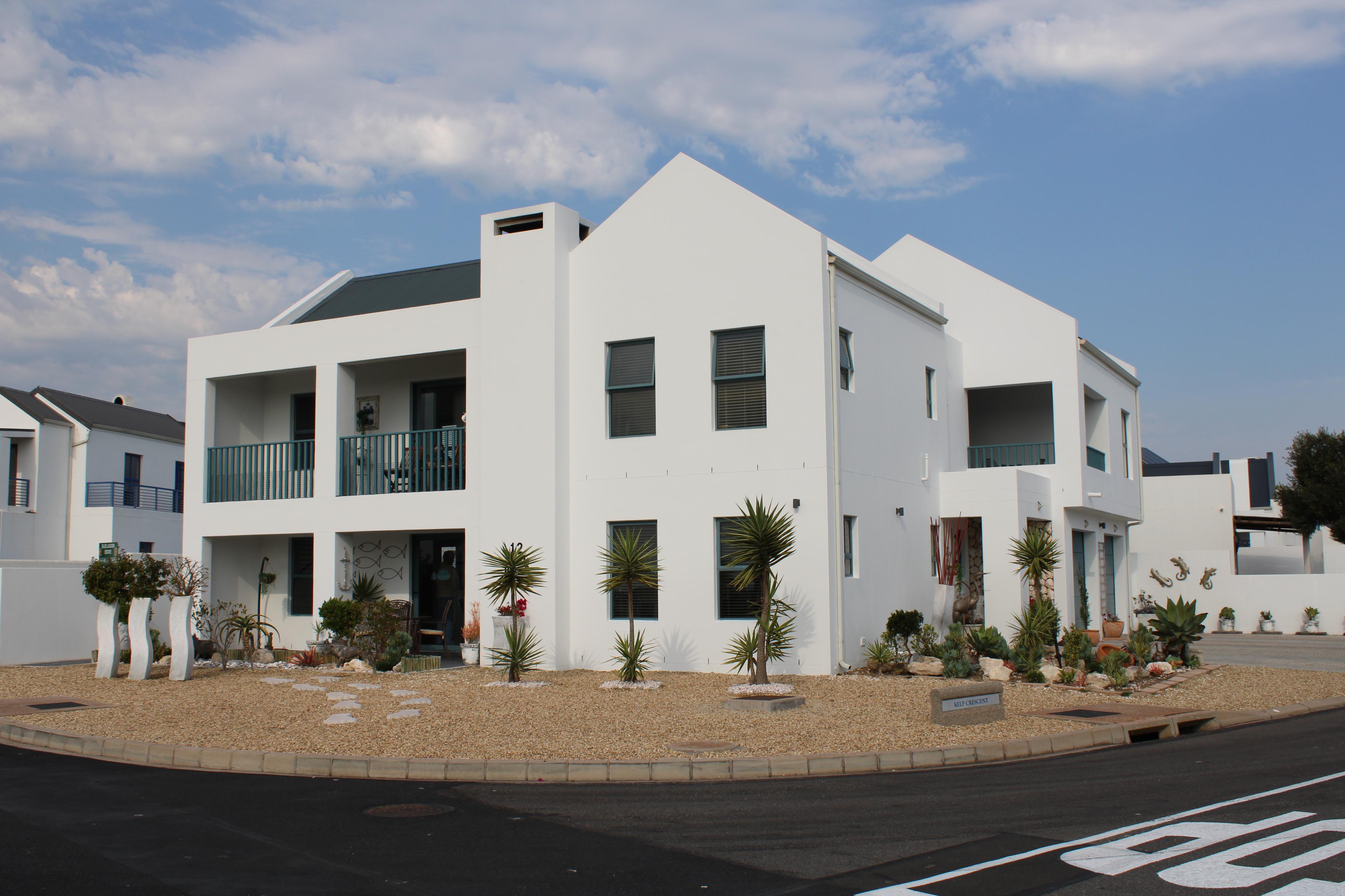 Image 2 of 6