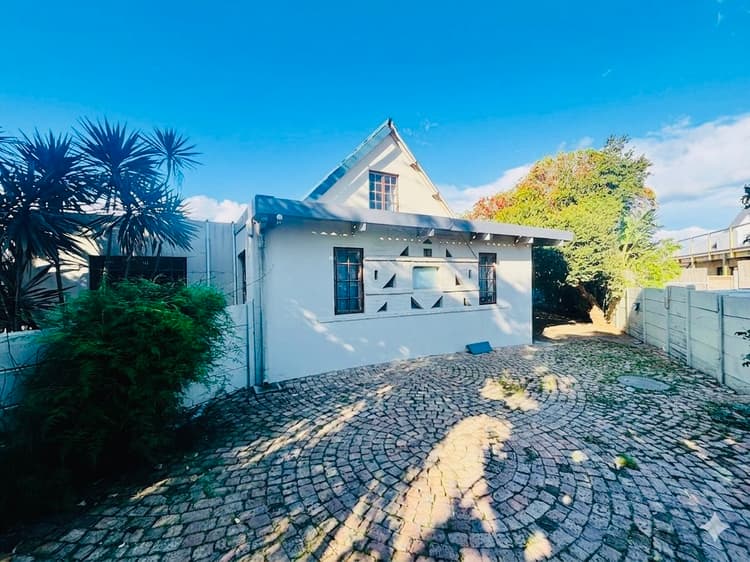 Main property image