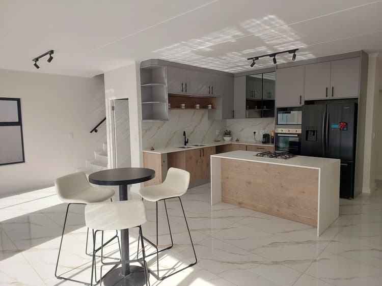 Main property image