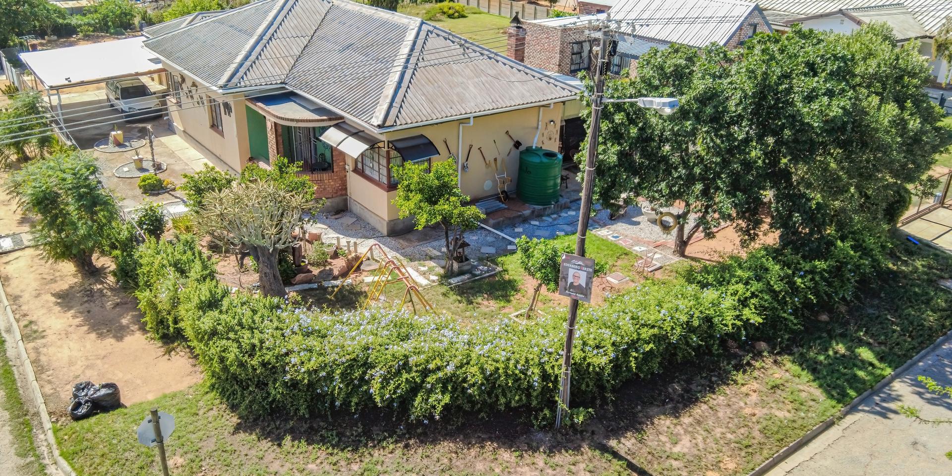 Image 2 of 6