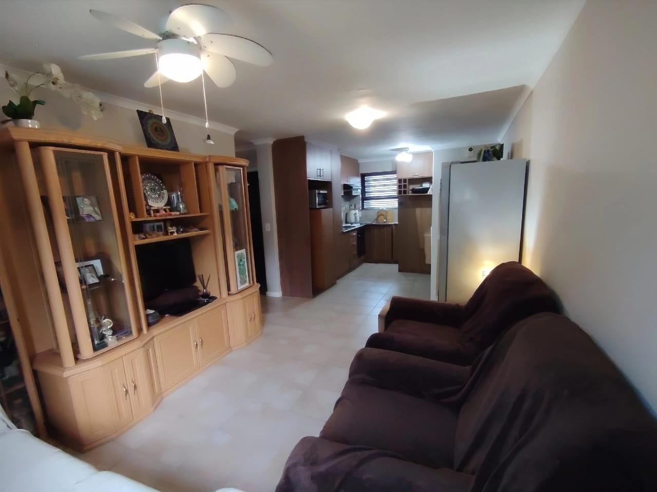 Image 4 of 6