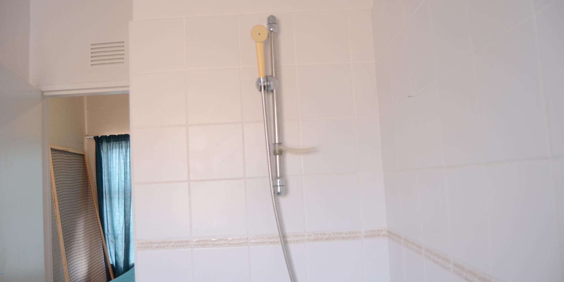 Image 5 of 6