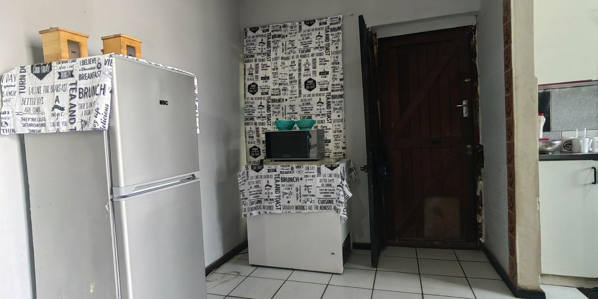Image 5 of 6