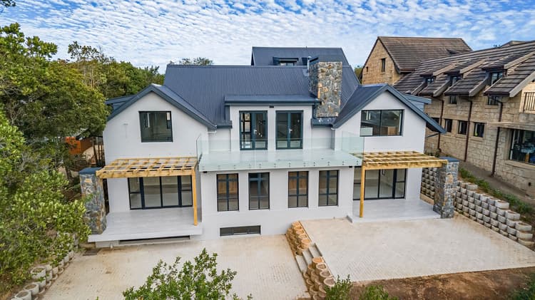 Main property image