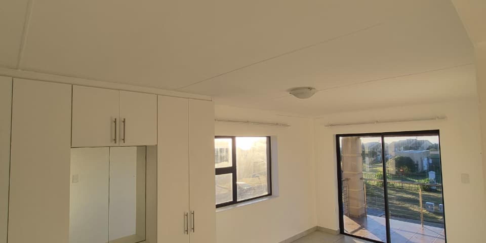 Image 3 of 6