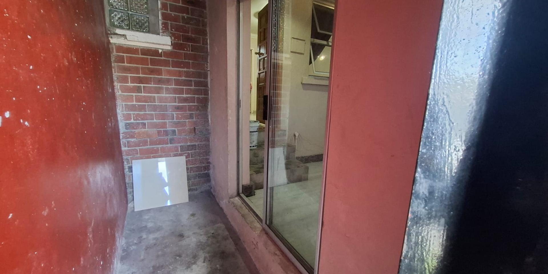 Image 5 of 6