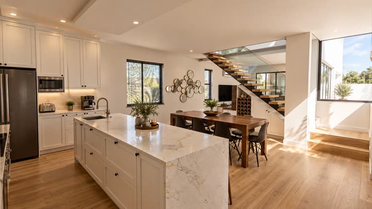 Main property image