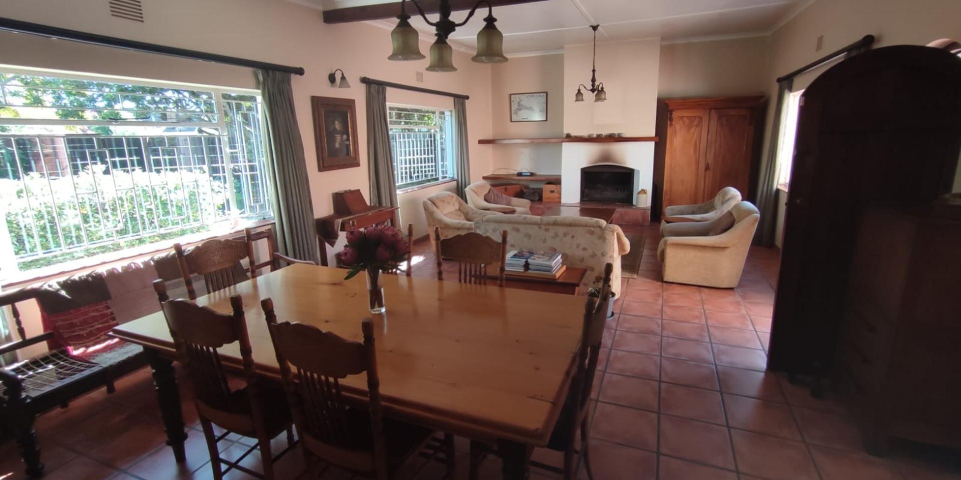 Image 4 of 6