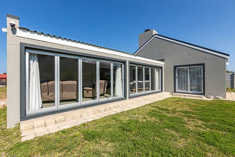 Main property image