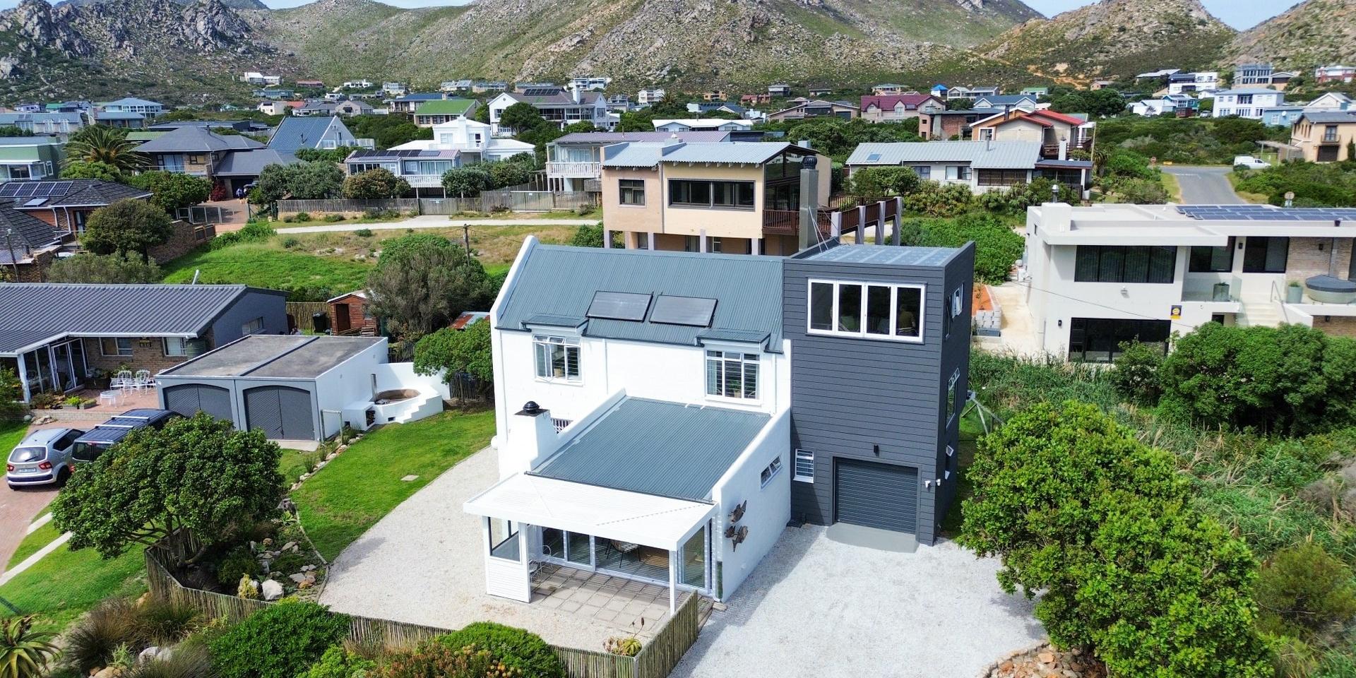 Image 2 of 6