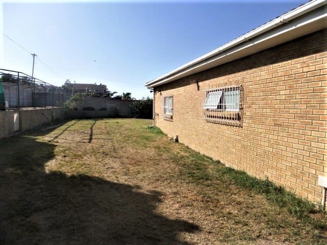 Image 3 of 6