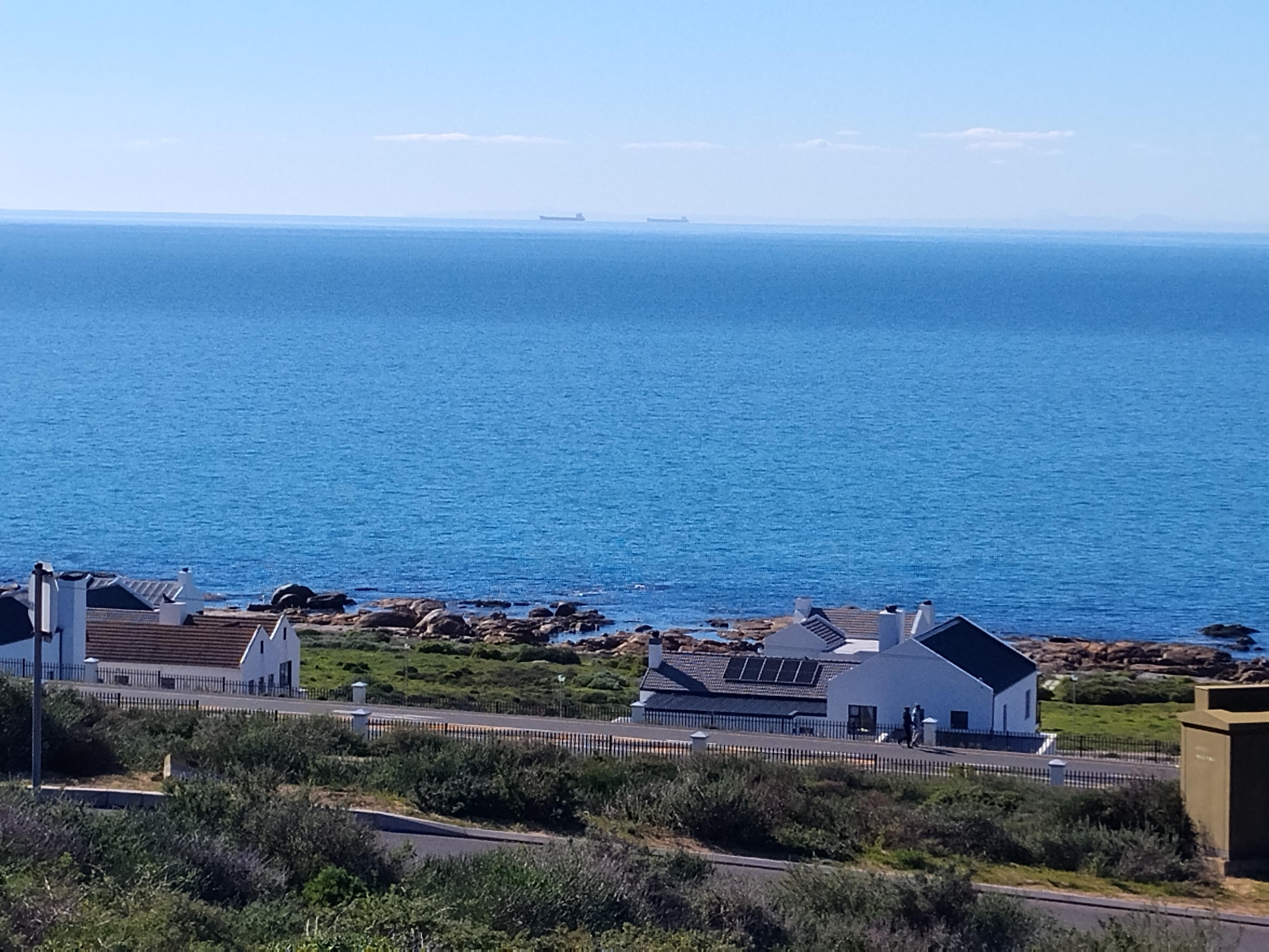 Image 4 of 6