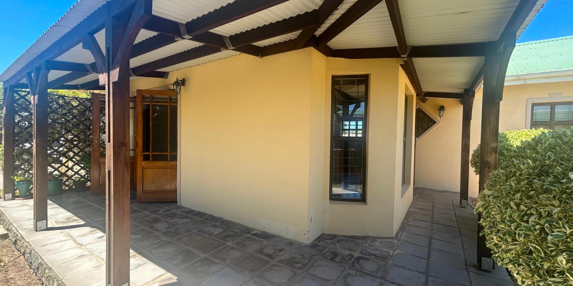 Image 2 of 6