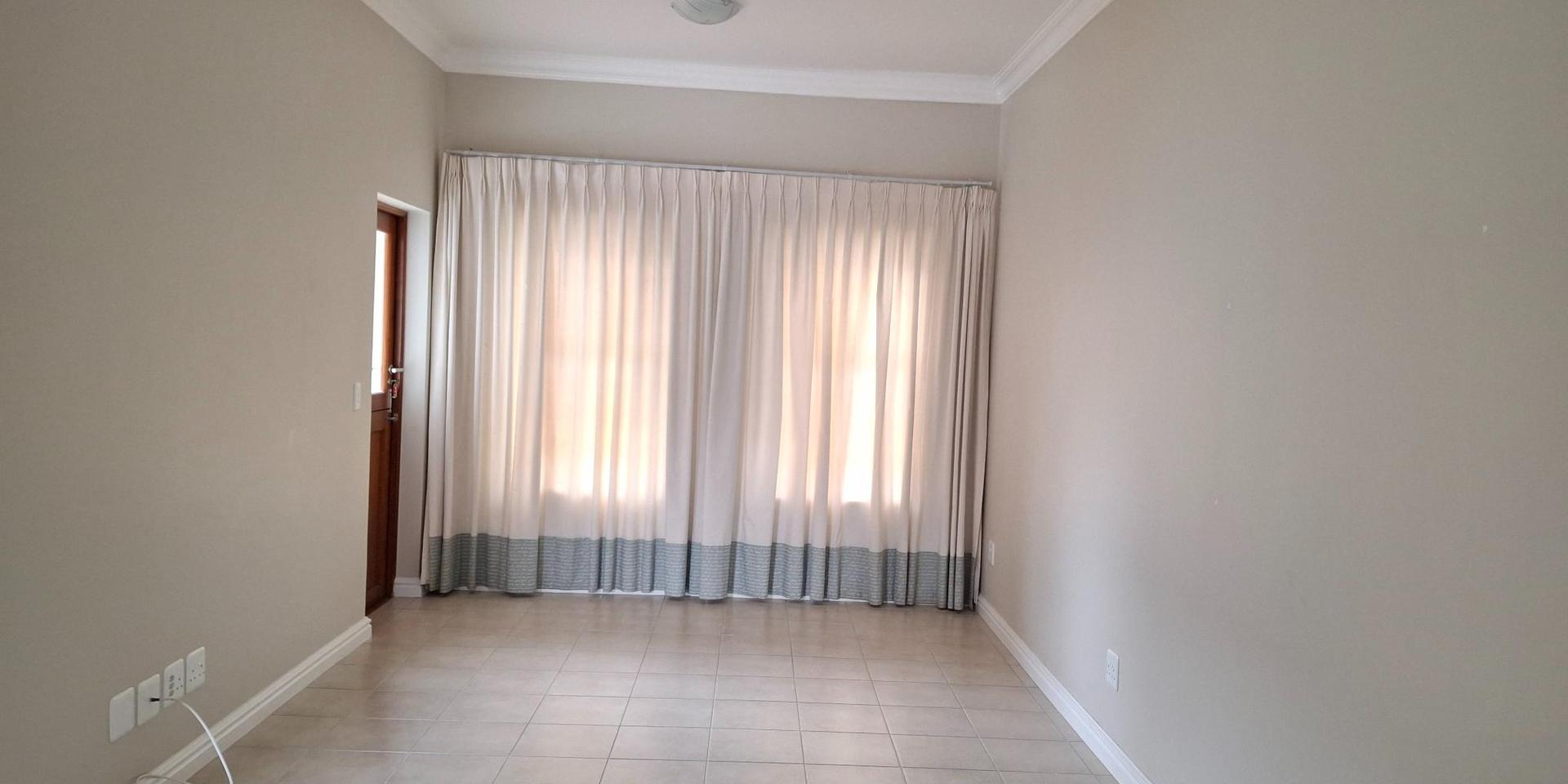 Image 3 of 6