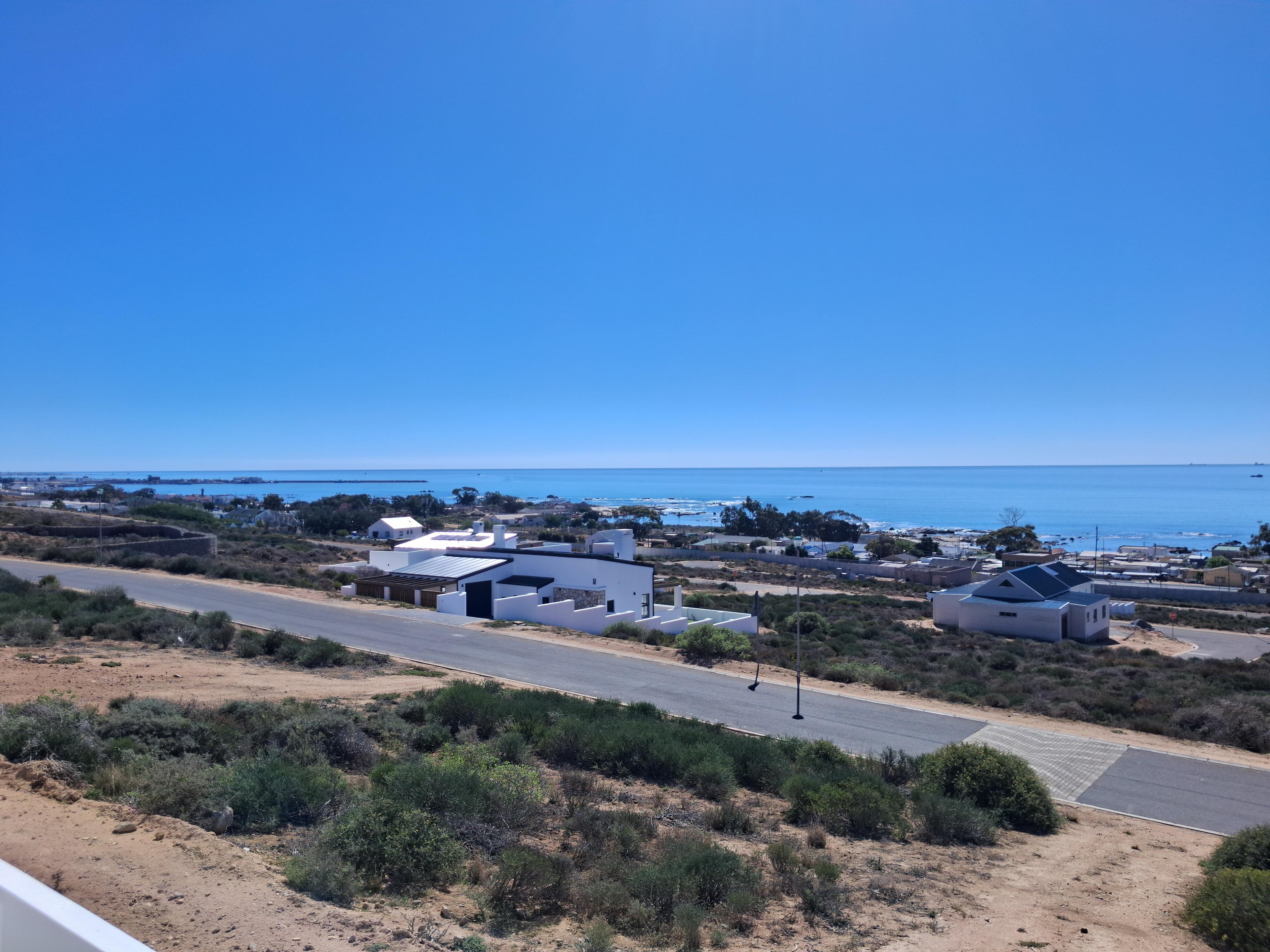 Image 4 of 6